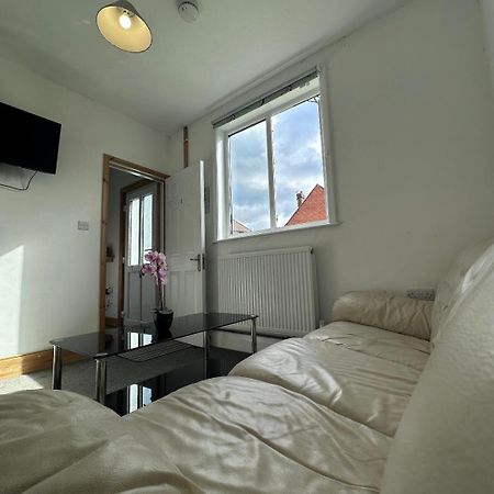 Browning House Bedrooms I Long Or Short Stay I Special Rate Available Derby Dış mekan fotoğraf